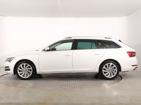 Škoda Superb - 2023