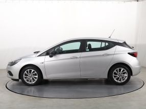 Opel Astra - 2021
