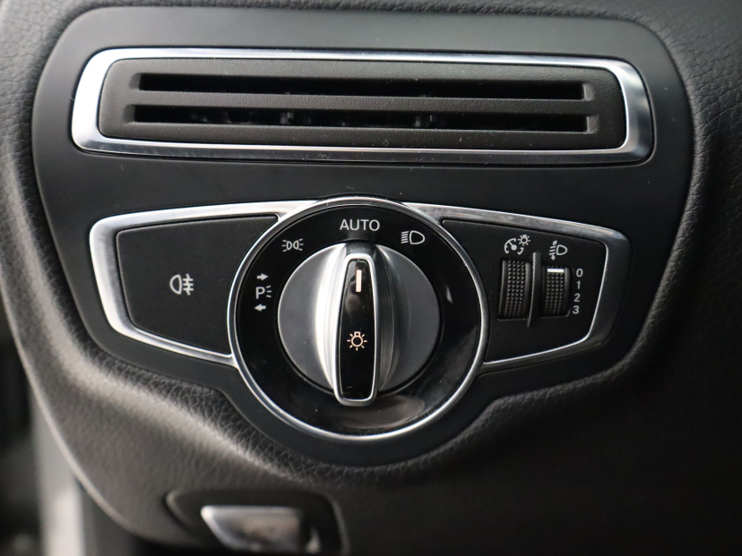 Mercedes-Benz C, 2015