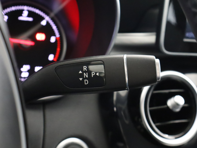 Mercedes-Benz C, 2015