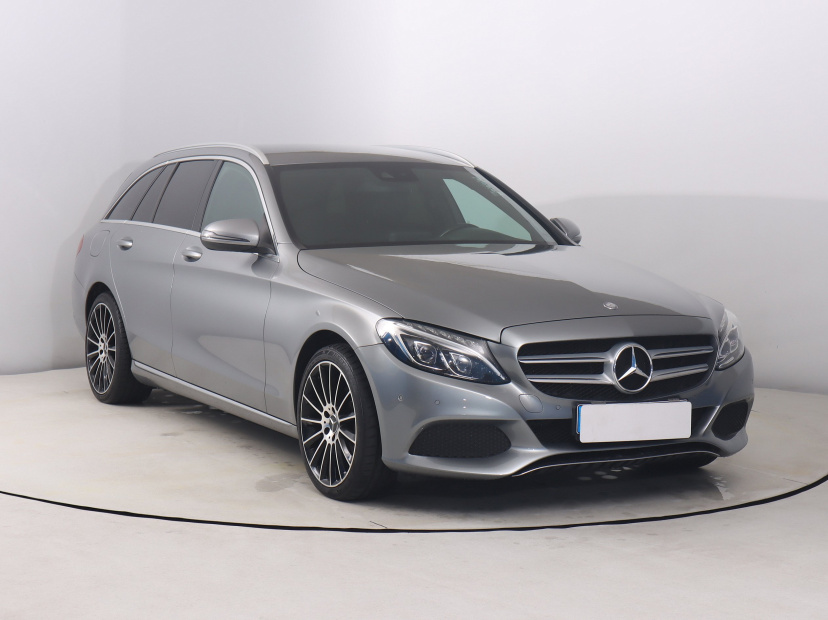 Mercedes-Benz C, 2015