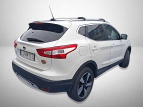 Nissan Qashqai - 2015