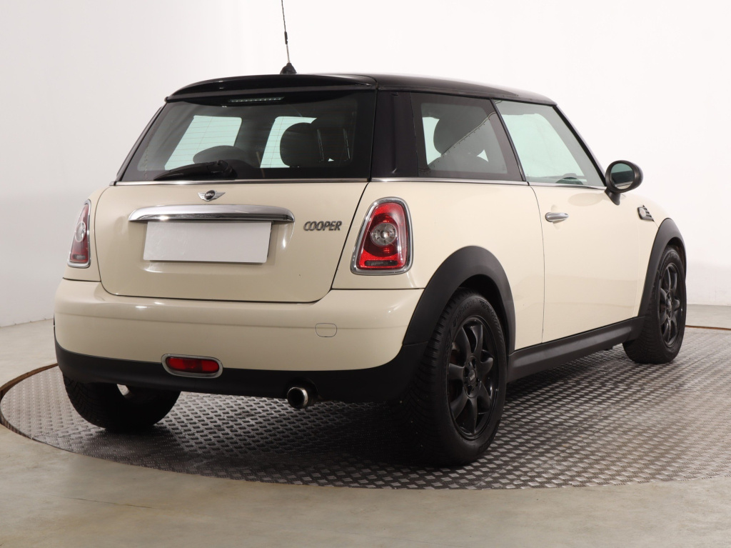 MINI 3-door