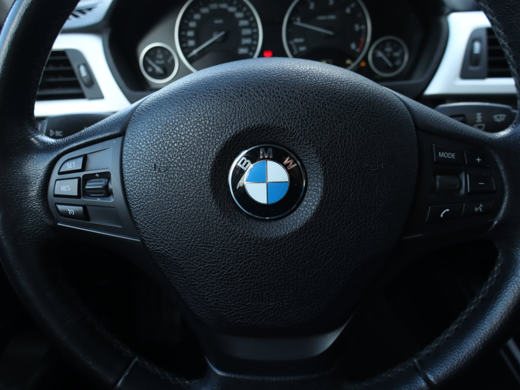 BMW 3