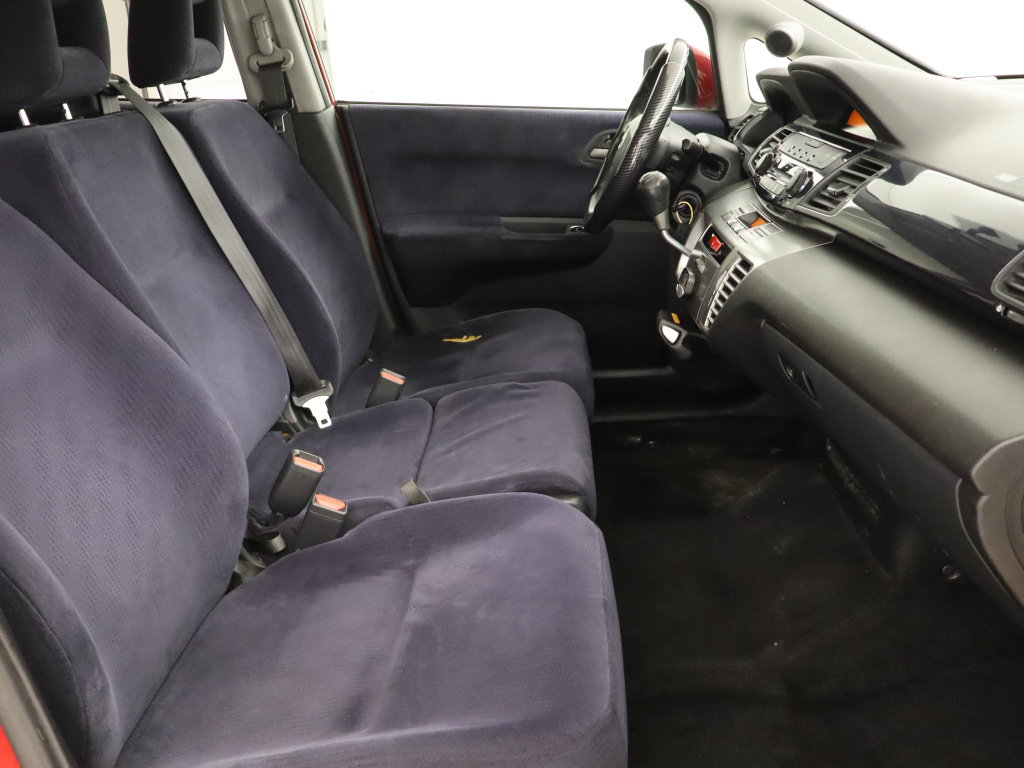 Honda FR-V