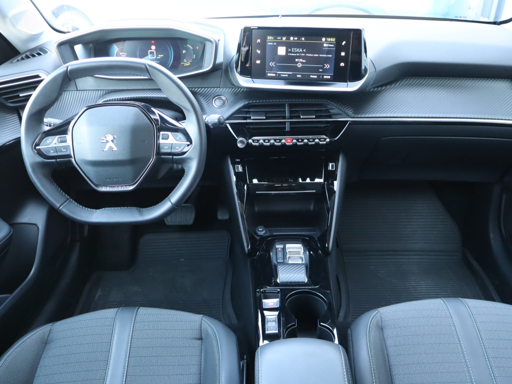 Peugeot e-208