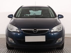Opel Astra - 2011