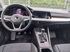 Volkswagen Golf - 2021