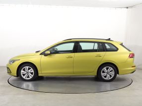 Volkswagen Golf - 2021