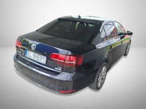 Volkswagen Jetta - 2016