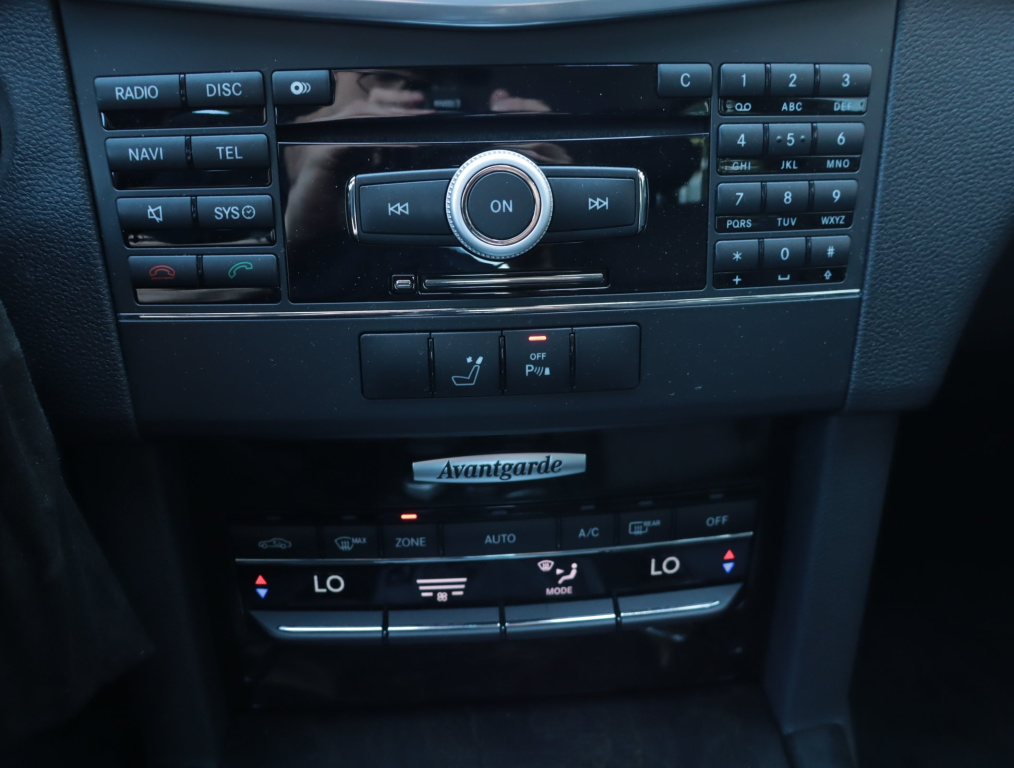 Mercedes-Benz E