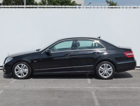 Mercedes-Benz E - 2009