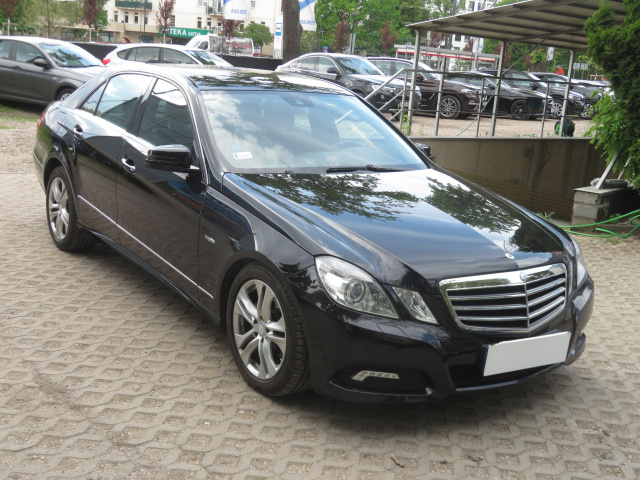 Mercedes-Benz E 2009