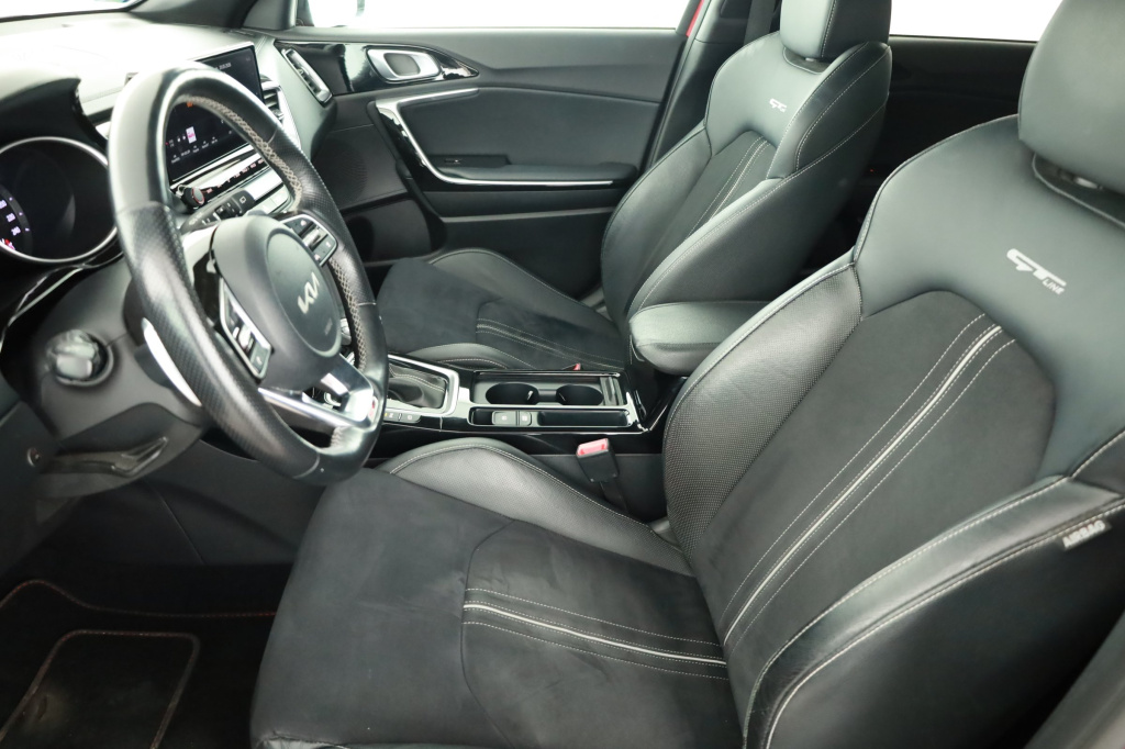 Kia ProCeed