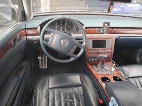 Volkswagen Phaeton - 2007