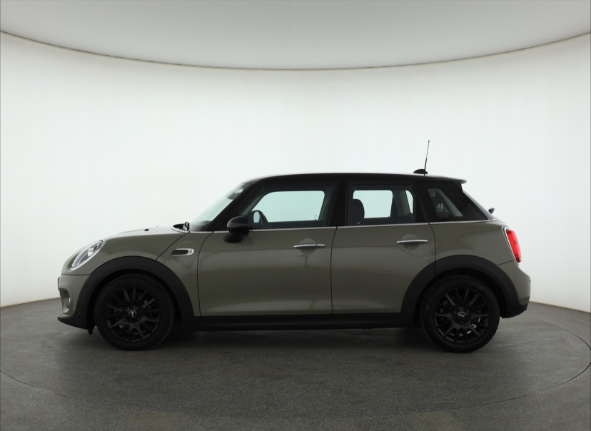 MINI 5-door, 2018