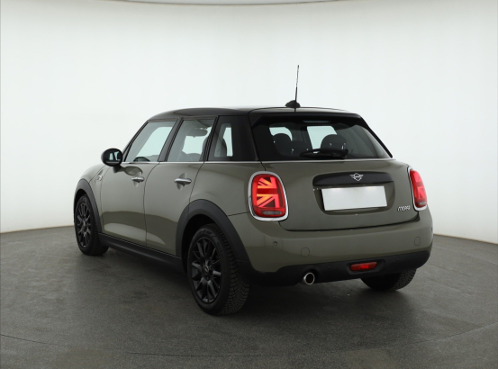MINI 5-door
