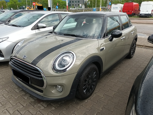 MINI 5-door 2018