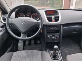 Peugeot 207 - 2011