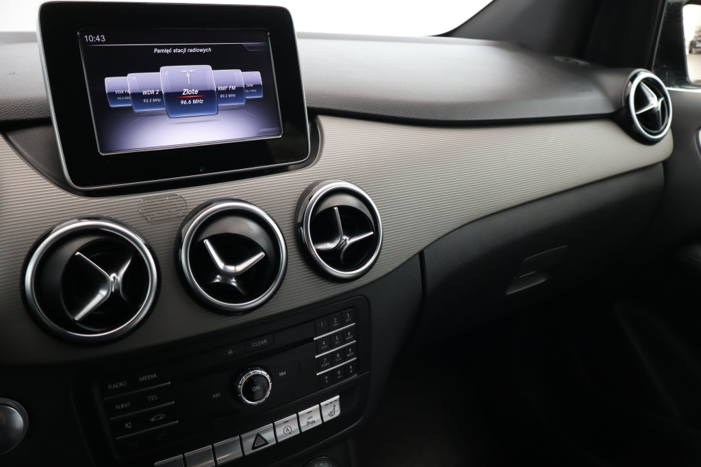Mercedes-Benz B