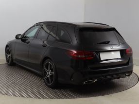 Mercedes-Benz C - 2015