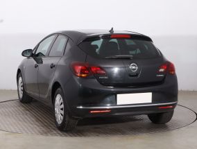 Opel Astra - 2013