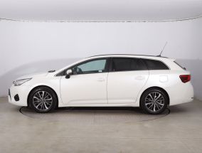 Toyota Avensis - 2015