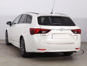 Toyota Avensis - 2015