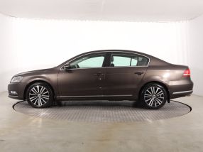 Volkswagen Passat - 2013