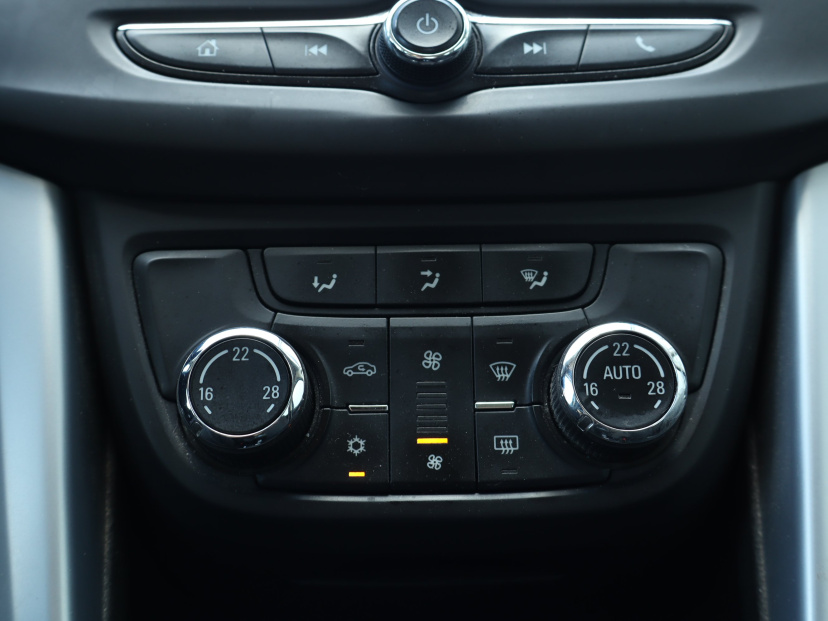 Opel Zafira Tourer, 2017