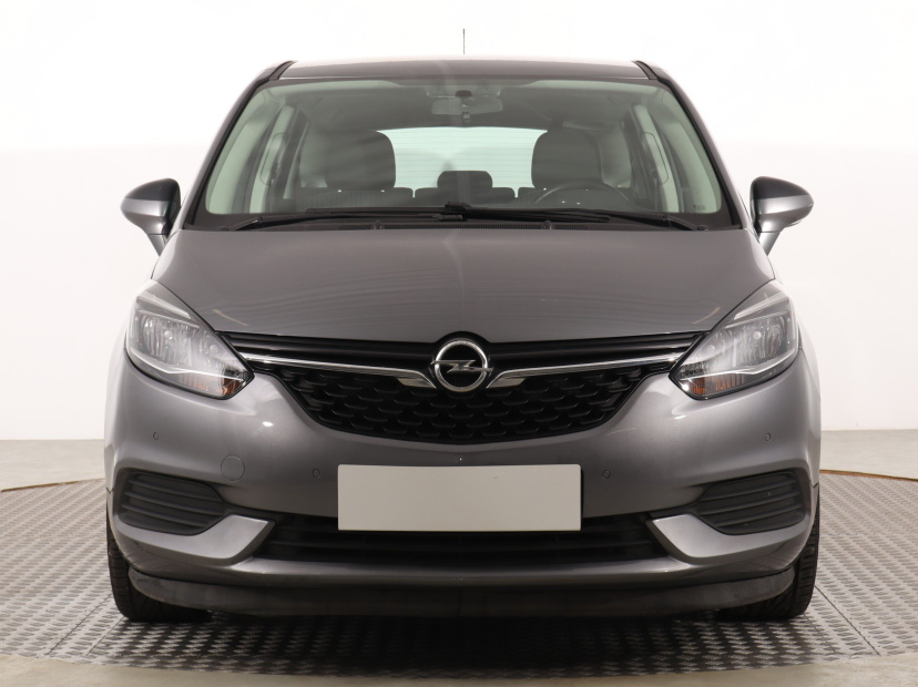 Opel Zafira Tourer, 2017