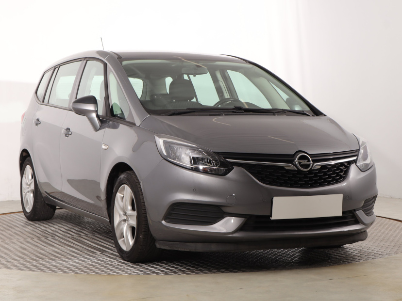 Opel Zafira Tourer, 2017
