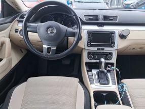 Volkswagen Passat CC - 2011