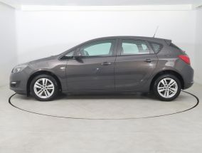 Opel Astra - 2014