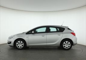 Opel Astra - 2013