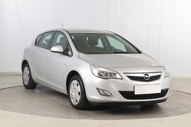 Opel Astra 2013