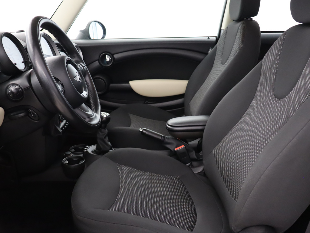 MINI 3-door