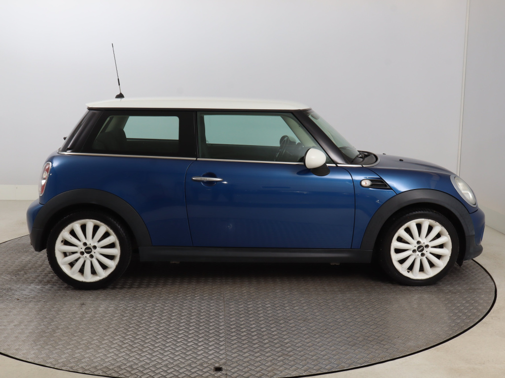 MINI 3-door
