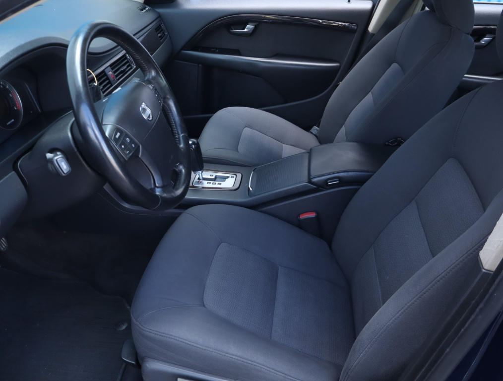 Volvo S80