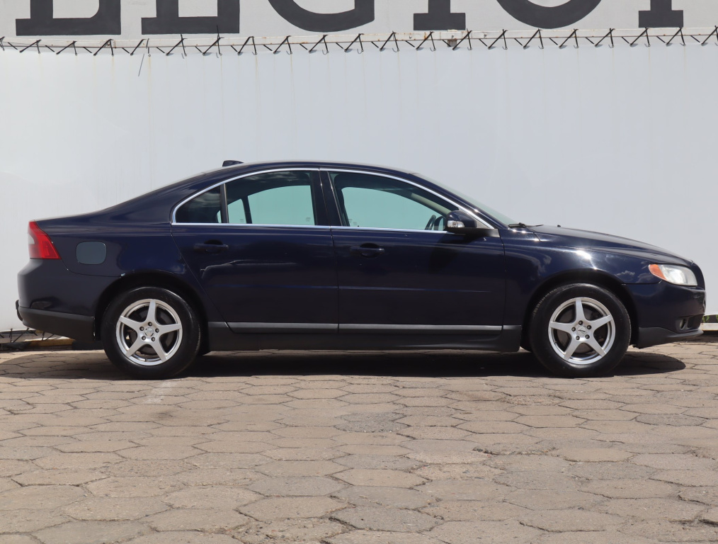 Volvo S80