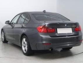 BMW 3 - 2012