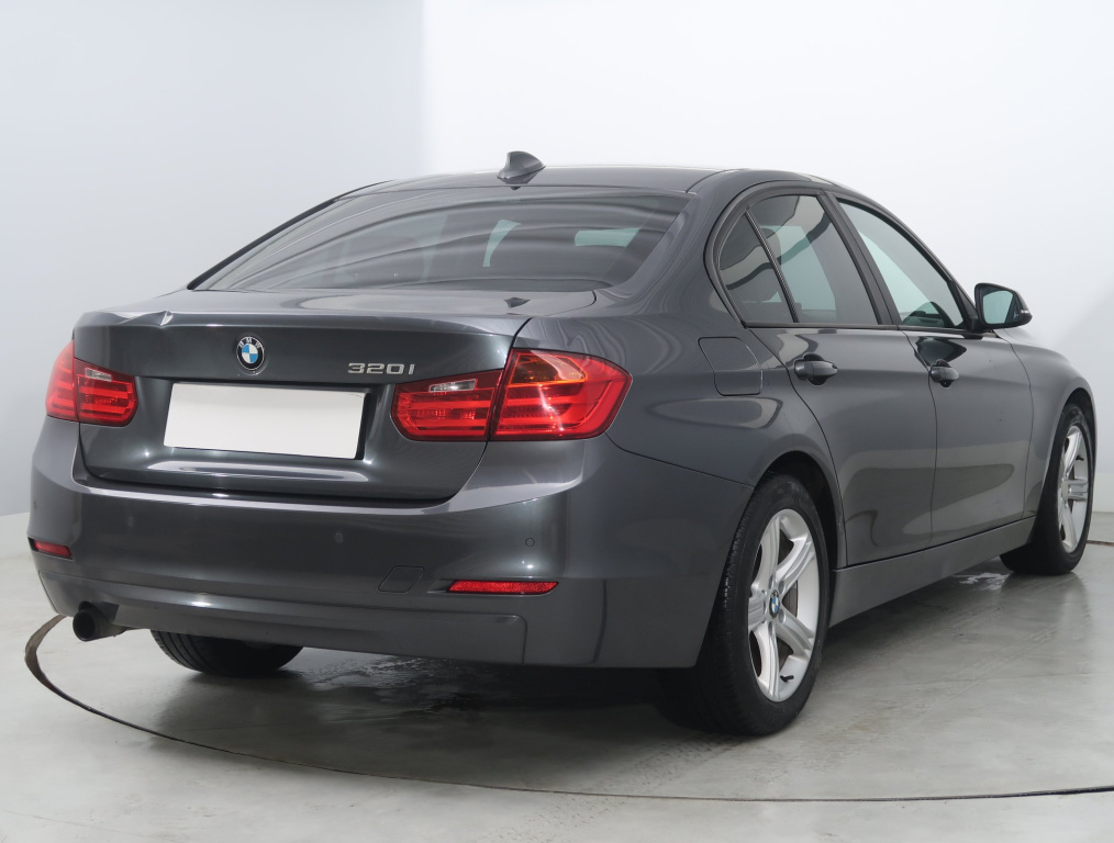 BMW 3