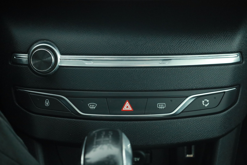 Peugeot 308, 2013