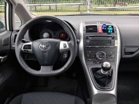 Toyota Auris - 2010