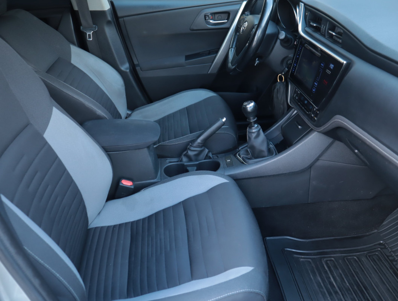 Toyota Auris, 2017