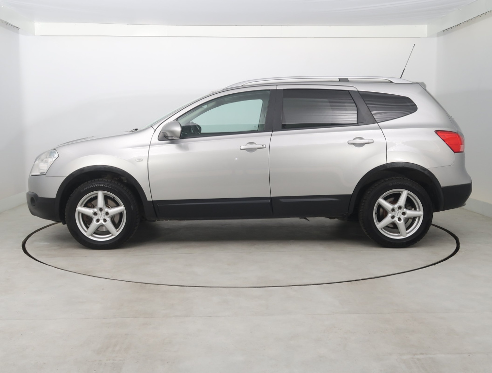 Nissan Qashqai+2