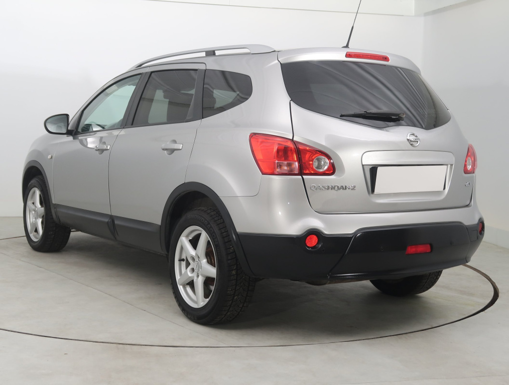 Nissan Qashqai+2