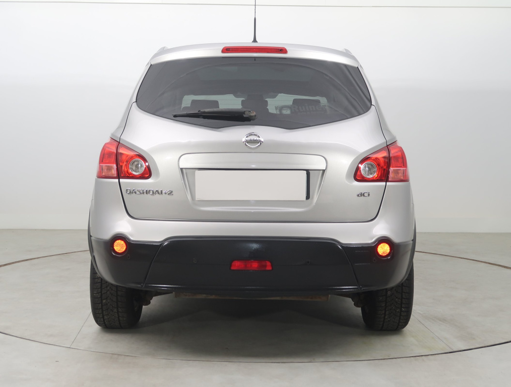 Nissan Qashqai+2