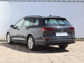 Volkswagen Golf - 2021
