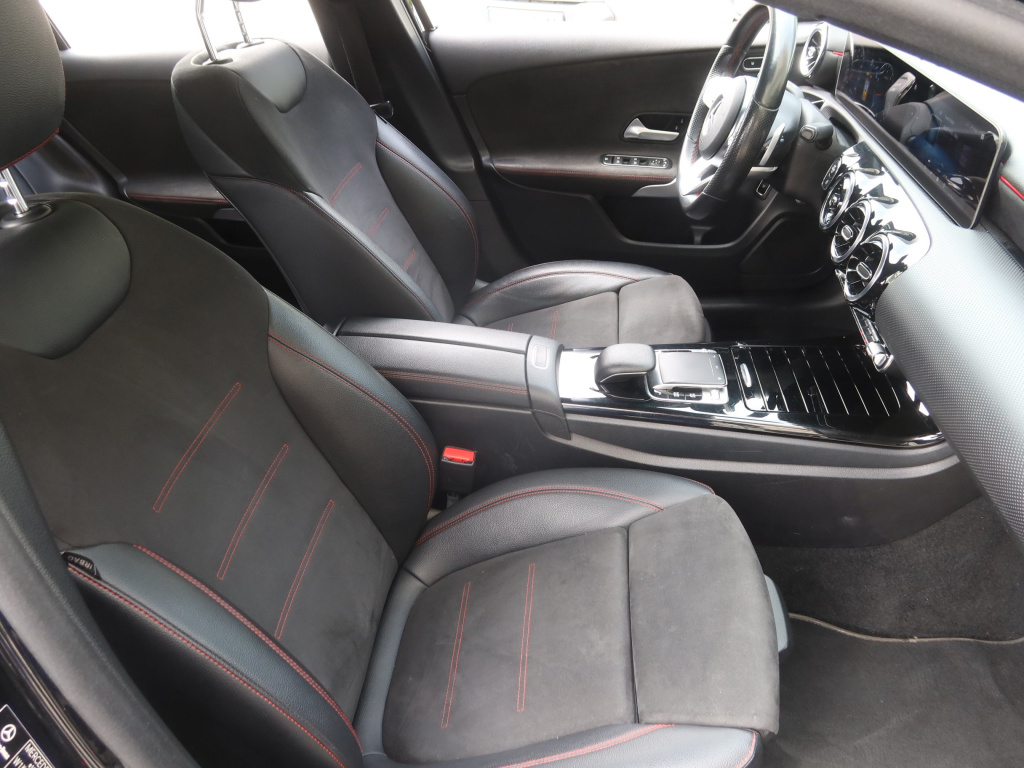 Mercedes-Benz A